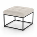 Repose-pieds carré en tissu beige avec cadre métallique